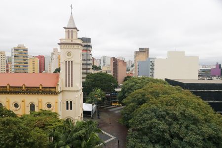 Apartamento para alugar com 265m², 4 quartos e 1 vaga Apartamento para alugar com 265m², 4 quartos e 1 vagaVista do Quarto 2