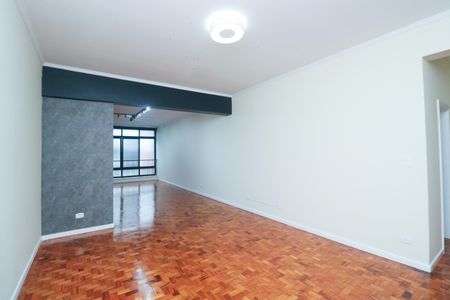 Apartamento para alugar com 265m², 4 quartos e 1 vaga Apartamento para alugar com 265m², 4 quartos e 1 vagaSala