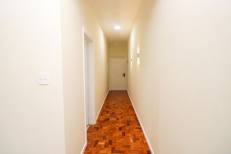 Apartamento para alugar com 265m², 4 quartos e 1 vaga Apartamento para alugar com 265m², 4 quartos e 1 vagaCorredor