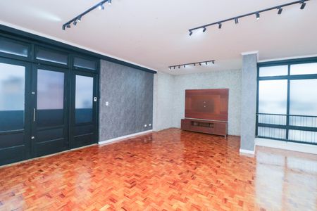 Apartamento para alugar com 265m², 4 quartos e 1 vaga Apartamento para alugar com 265m², 4 quartos e 1 vagaSala