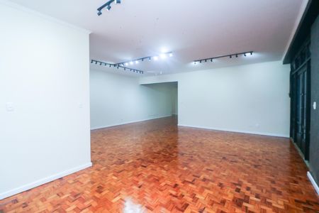 Apartamento para alugar com 265m², 4 quartos e 1 vaga Apartamento para alugar com 265m², 4 quartos e 1 vagaSala