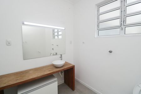 Apartamento para alugar com 265m², 4 quartos e 1 vaga Apartamento para alugar com 265m², 4 quartos e 1 vagaBanheiro Social