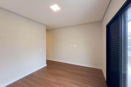 Casa de condomínio à venda com 320m², 3 quartos e 4 vagasSuíte 1