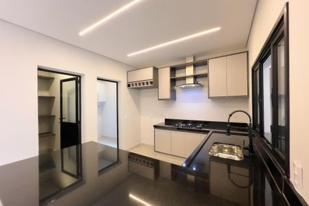 Casa de condomínio à venda com 320m², 3 quartos e 4 vagasCozinha
