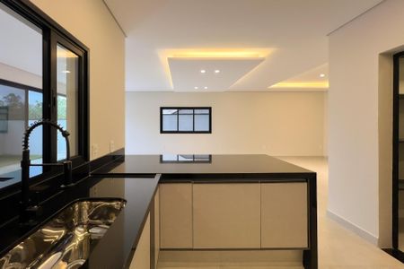 Casa de condomínio à venda com 320m², 3 quartos e 4 vagasCozinha