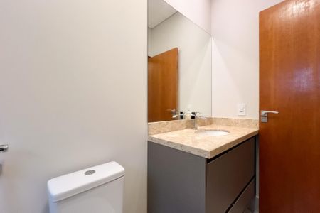 Casa de condomínio à venda com 320m², 3 quartos e 4 vagasBanheiro da Suíte 3