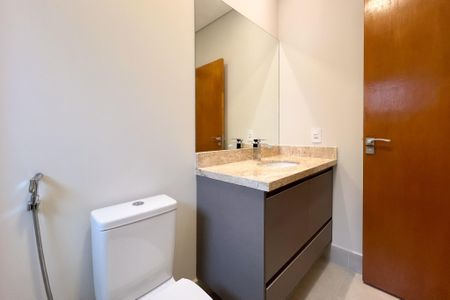 Casa de condomínio à venda com 320m², 3 quartos e 4 vagasBanheiro da Suíte 1