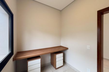 Casa de condomínio à venda com 320m², 3 quartos e 4 vagasEscritório