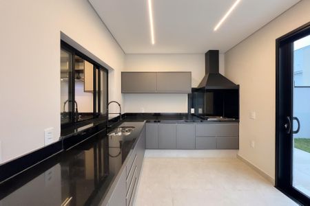 Casa de condomínio à venda com 320m², 3 quartos e 4 vagasChurrasqueira