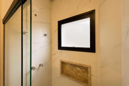 Casa de condomínio à venda com 320m², 3 quartos e 4 vagasBanheiro da sala