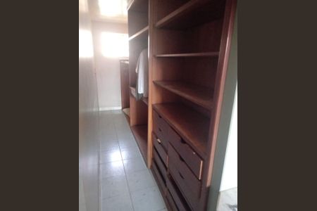 Casa à venda com 3 quartos, 274m² em Cachoeirinha, Belo Horizonte