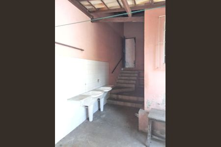 Casa à venda com 3 quartos, 274m² em Cachoeirinha, Belo Horizonte