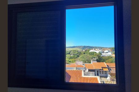 Vista de casa de condomínio à venda com 3 quartos, 200m² em Lenheiro, Valinhos