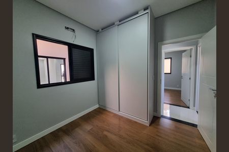 Casa de condomínio à venda com 200m², 3 quartos e 4 vagasQuarto