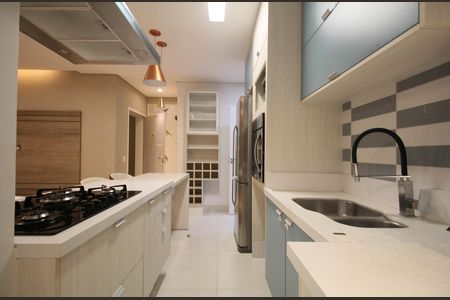 Apartamento para alugar com 80m², 1 quarto e 2 vagasCozinha - Armários