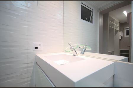 Apartamento para alugar com 80m², 1 quarto e 2 vagasBanheiro Suíte 