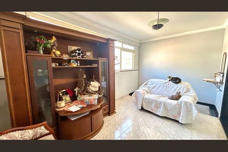 Casa para alugar com 5 quartos, 220m² em Jardim Iv Centenario, Guarulhos