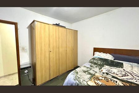 Casa para alugar com 220m², 5 quartos e sem vaga Casa para alugar com 220m², 5 quartos e sem vagaQuarto 2