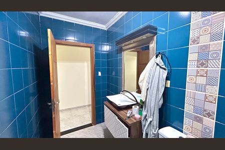 Banheiro 2 de casa para alugar com 5 quartos, 220m² em Jardim Iv Centenario, Guarulhos
