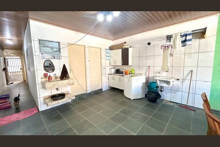 Área de Serviço de casa para alugar com 5 quartos, 220m² em Jardim Iv Centenario, Guarulhos