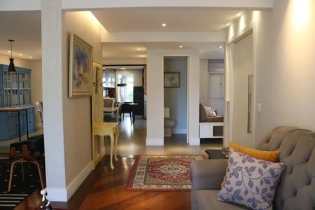 Apartamento para alugar com 172m², 3 quartos e 2 vagasSala