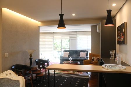 Apartamento para alugar com 172m², 3 quartos e 2 vagasSala
