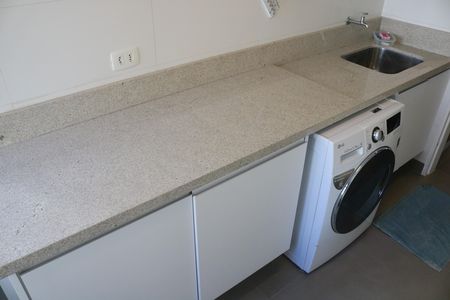 Apartamento para alugar com 172m², 3 quartos e 2 vagasÁrea de Serviço