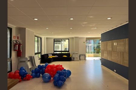 Apartamento para alugar com 172m², 3 quartos e 2 vagas Apartamento para alugar com 172m², 3 quartos e 2 vagasÁrea comum - Salão de festas