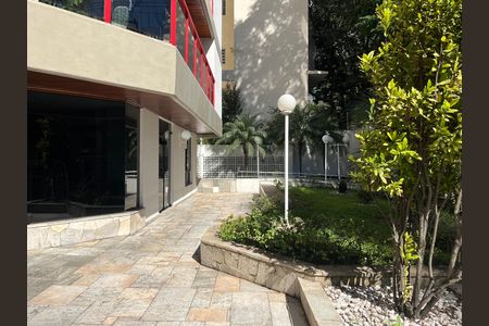 Apartamento para alugar com 172m², 3 quartos e 2 vagas Apartamento para alugar com 172m², 3 quartos e 2 vagasÁrea comum