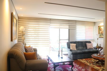 Apartamento para alugar com 172m², 3 quartos e 2 vagasSala