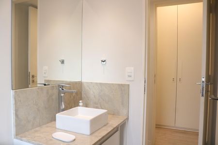 Apartamento para alugar com 172m², 3 quartos e 2 vagasBanheiro 2
