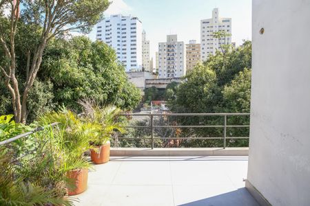 Sacada de casa à venda com 3 quartos, 229m² em Lapa, São Paulo