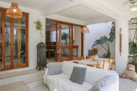 Piscina de casa à venda com 3 quartos, 229m² em Lapa, São Paulo