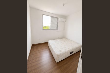 Quarto 2 de apartamento para alugar com 2 quartos, 47m² em Restinga, Porto Alegre