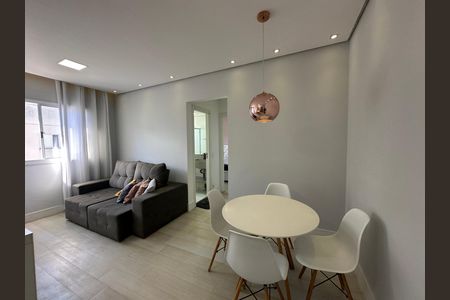Apartamento à venda com 51m², 2 quartos e 1 vaga Apartamento à venda com 51m², 2 quartos e 1 vagaSala