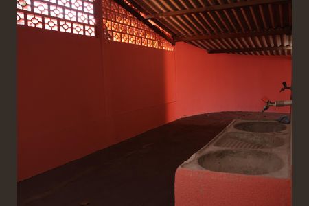 Área de serviço de casa para alugar com 2 quartos, 100m² em Residencial Santa Luzia, Aparecida de Goiânia