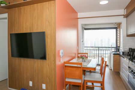 Sala e Cozinha de apartamento para alugar com 2 quartos, 41m² em Lapa de Baixo, São Paulo