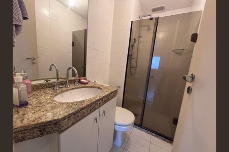 Apartamento para alugar com 75m², 2 quartos e 1 vaga Apartamento para alugar com 75m², 2 quartos e 1 vagaBanheiro
