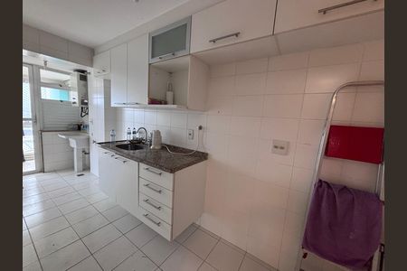 Cozinha de apartamento para alugar com 2 quartos, 75m² em Recreio dos Bandeirantes, Rio de Janeiro