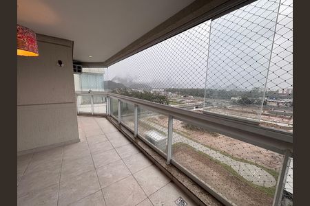 Apartamento para alugar com 75m², 2 quartos e 1 vaga Apartamento para alugar com 75m², 2 quartos e 1 vagaVaranda
