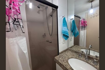 Apartamento para alugar com 75m², 2 quartos e 1 vaga Apartamento para alugar com 75m², 2 quartos e 1 vagaBanheiro do Quarto 2