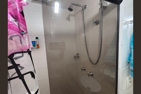 Apartamento para alugar com 75m², 2 quartos e 1 vaga Apartamento para alugar com 75m², 2 quartos e 1 vagaBanheiro do Quarto 2