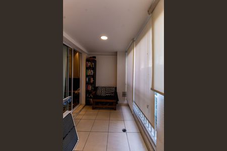 Apartamento à venda com 59m², 2 quartos e 1 vaga Apartamento à venda com 59m², 2 quartos e 1 vagaVaranda