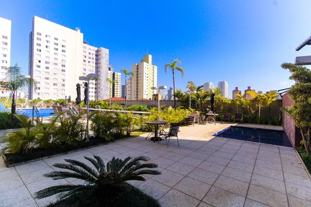 Apartamento à venda com 59m², 2 quartos e 1 vaga Apartamento à venda com 59m², 2 quartos e 1 vagaÁrea comum - Piscina