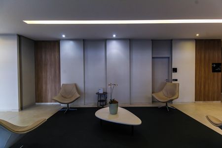 Apartamento à venda com 59m², 2 quartos e 1 vaga Apartamento à venda com 59m², 2 quartos e 1 vagaHall