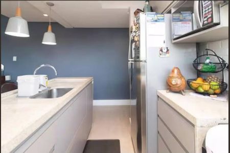 Cozinha de apartamento para alugar com 2 quartos, 154m² em Azenha, Porto Alegre