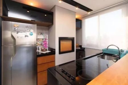 Cozinha de apartamento para alugar com 2 quartos, 154m² em Azenha, Porto Alegre