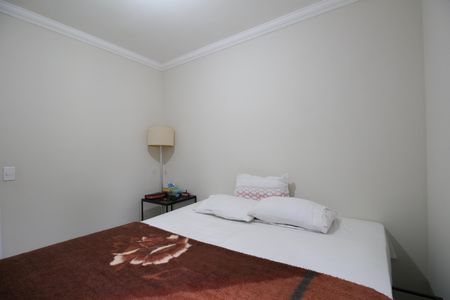 Quarto 1 de apartamento para alugar com 2 quartos, 58m² em Parque Taboao, Taboão da Serra