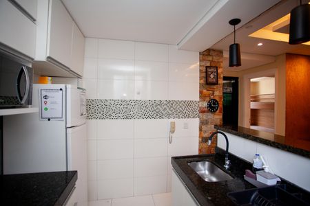 Apartamento para alugar com 55m², 2 quartos e 1 vaga Apartamento para alugar com 55m², 2 quartos e 1 vagaCozinha e Área de Serviço