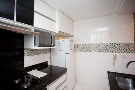 Apartamento para alugar com 55m², 2 quartos e 1 vaga Apartamento para alugar com 55m², 2 quartos e 1 vagaCozinha e Área de Serviço